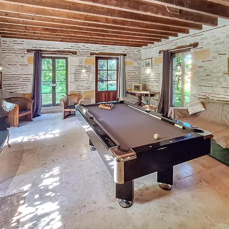 Ferienhaus 5 Bedroom Gorgeous In Sainte-marthe