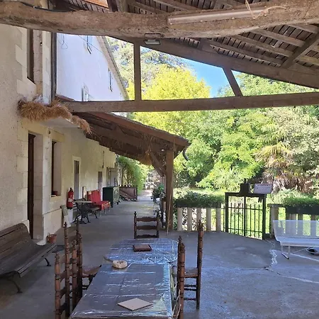 5 Bedroom Gorgeous In Sainte-marthe Ferienhaus