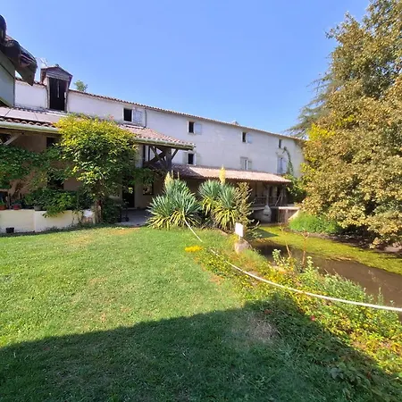 Ferienhaus 5 Bedroom Gorgeous In Sainte-marthe *